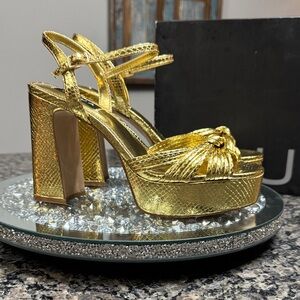 Aqua Gold Strappy snakeskin Platform Chunky Heels NEW 9.5